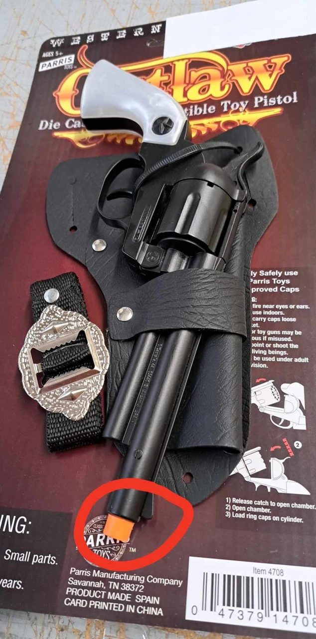 Western Outlaw Revolver And Holster | Western | Props And Play Weapons 2 Western Outlaw Revolver And Holster | Western | Props And Play Weapons - Image 2