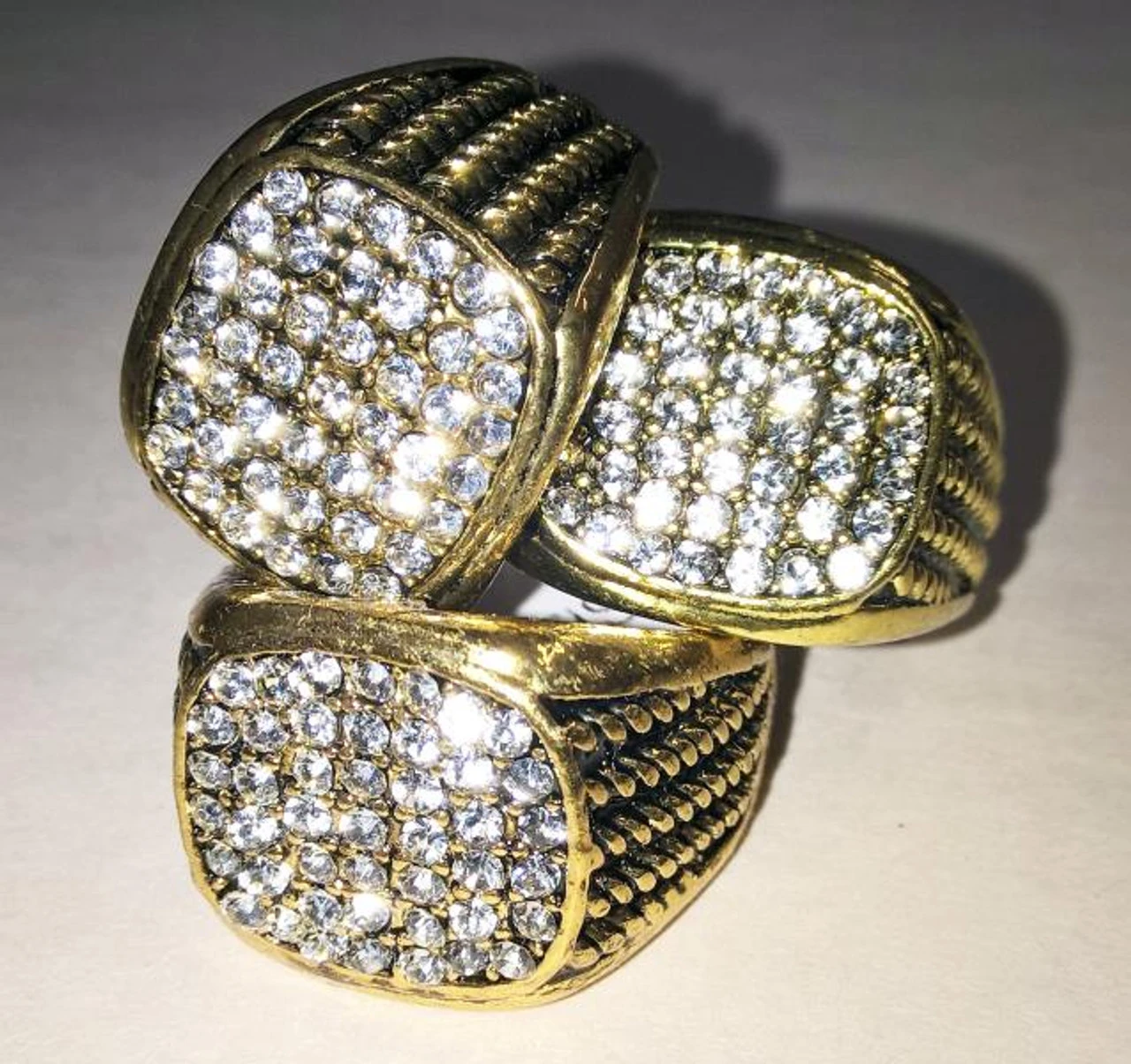 Chunky Gem Pimp Ring Gold | 1970s | Glasses And Sunglasses 1 Chunky Gem Pimp Ring Gold | 1970s | Glasses And Sunglasses