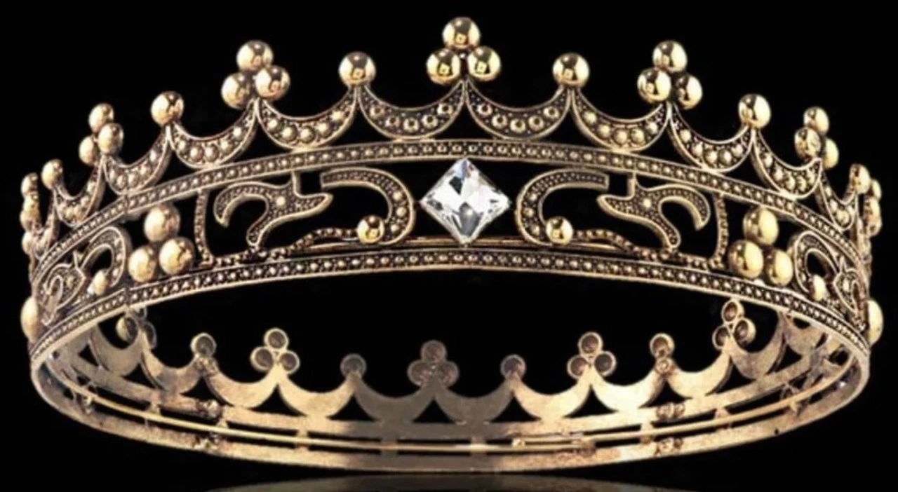 Gold Simple Crown | Crowns And Tiaras | Crowns And Tiaras 1 Gold Simple Crown | Crowns And Tiaras | Crowns And Tiaras